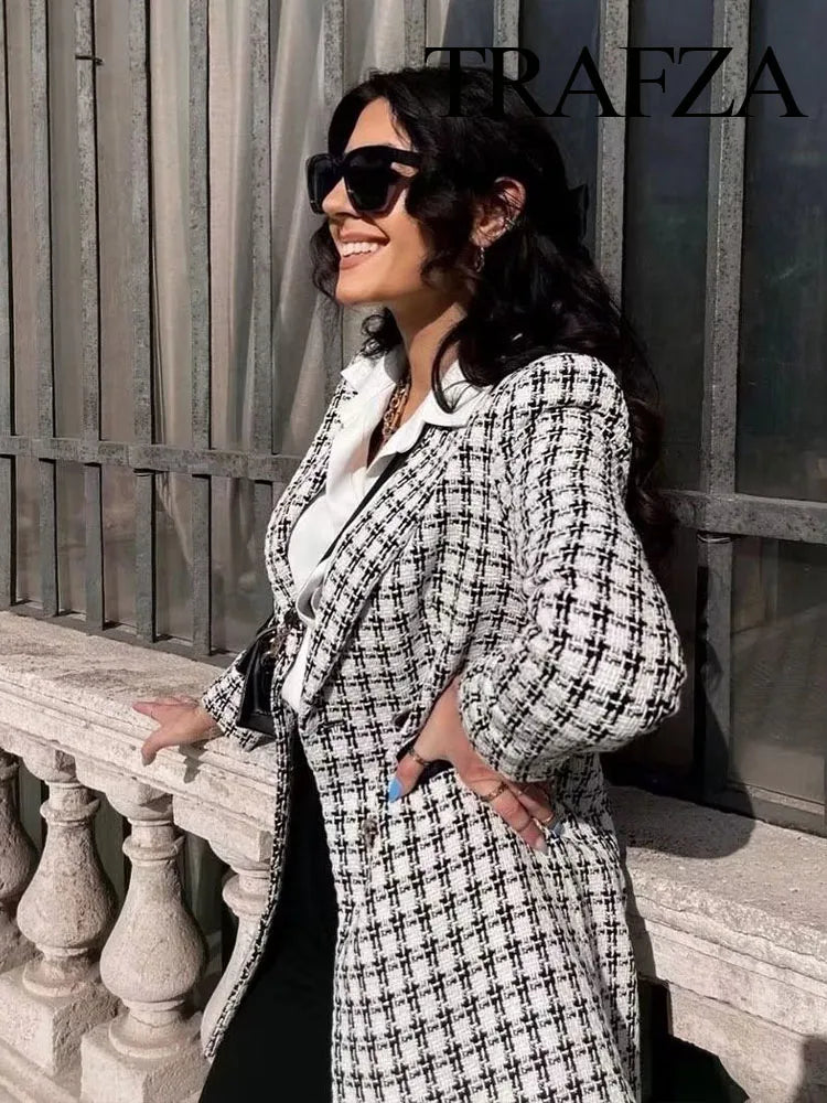 Plaid Lapel Blazer with Flap Pockets